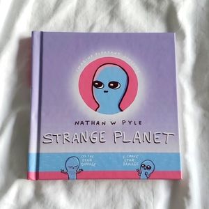 🎉2 for $15🎉 Strange Planet Book